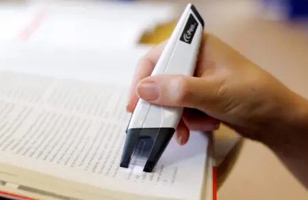 C-Pen in use