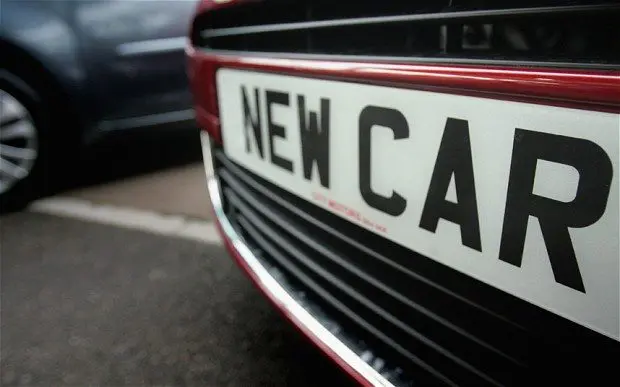 Car-sales_2421308b