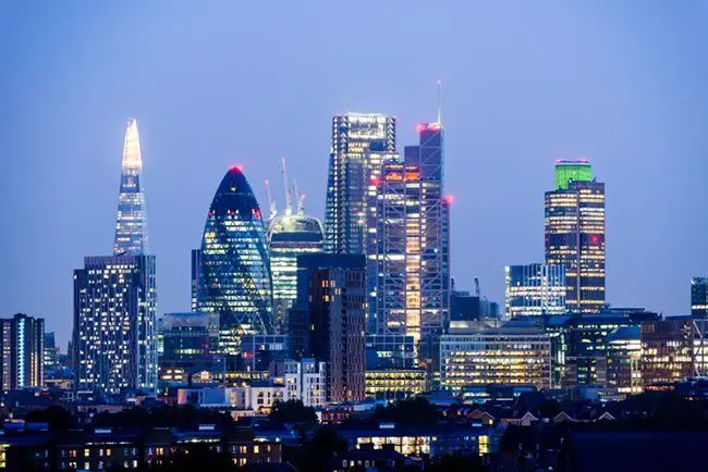 canary-wharf-mural