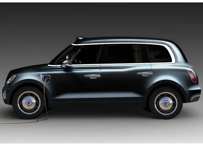 TX5-london-taxi-company-cab_Dezeen_1568_1