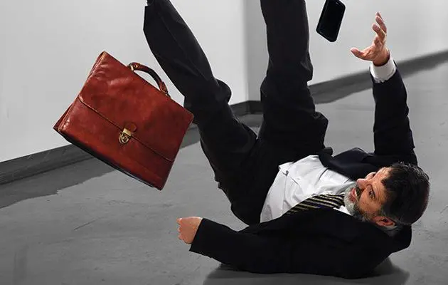 3 ways to reduce slip and fall accidents in the workplace 2
