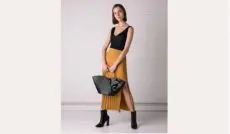 Altari, new London-based handbag brand, is on a mission to save ancient craftsmanship. The designs merge leather mosaics, hand-stitched with a technique dating back over 1000 years, and modern shapes to create distinctive, chic and feminine handbags.