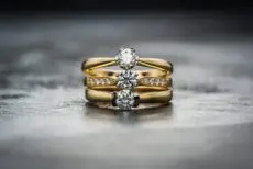 Gold jewellery