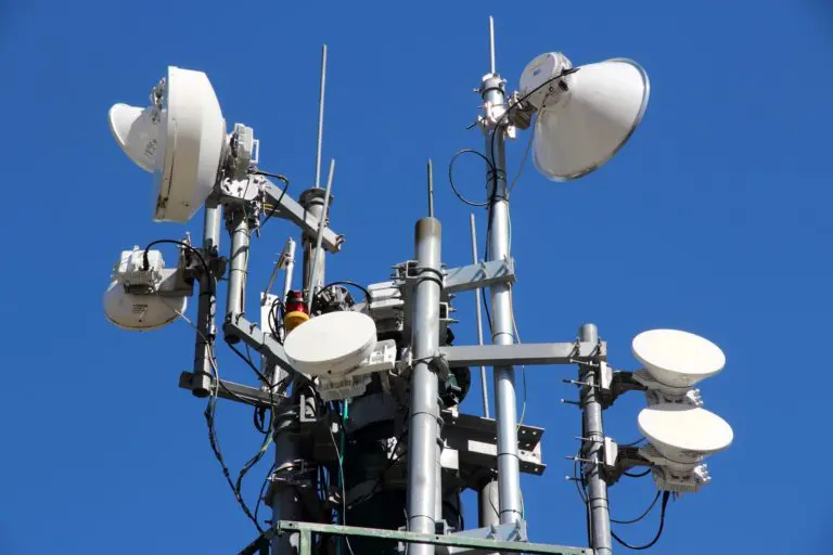 Mobil phone mast