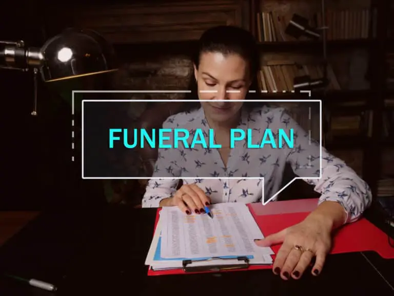 Funeral,Plan,Phrase,On,The,Screen.,Auditor,Analyzing,Market,Research
