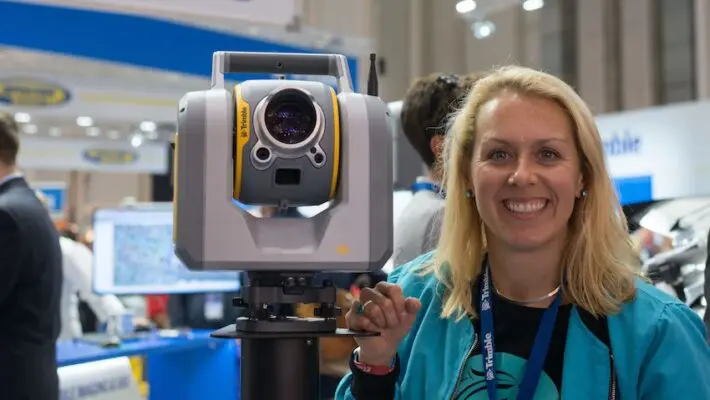 Elaine with Trimble SX10 – Intergeo 2016