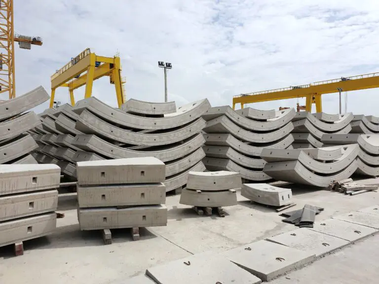 Precast,Concrete,Plant,With,Blue,Sky,In,The,Construction,Site,
