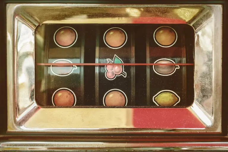 Retro,Styled,Image,Of,A,Vintage,Gaming,Slot,Machine,With