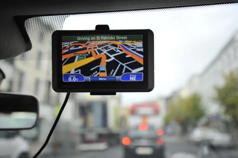Navigation,While,Driving,In,Cork