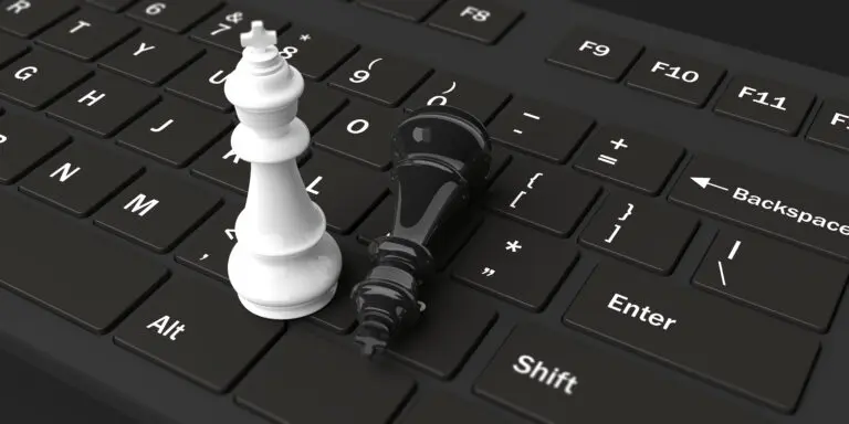 3d,Rendering,Chess,Kings,On,A,Black,Keyboard