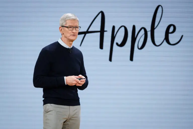 Apple and Amazon both disappointed investors with their earnings reports last night as they warned of continuing disruption to their supply chains.