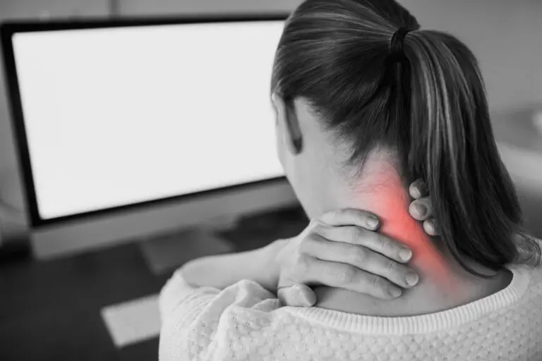 Neck,Ache,Concept.,Young,Woman,Sitting,At,Office,Desk,Feeling