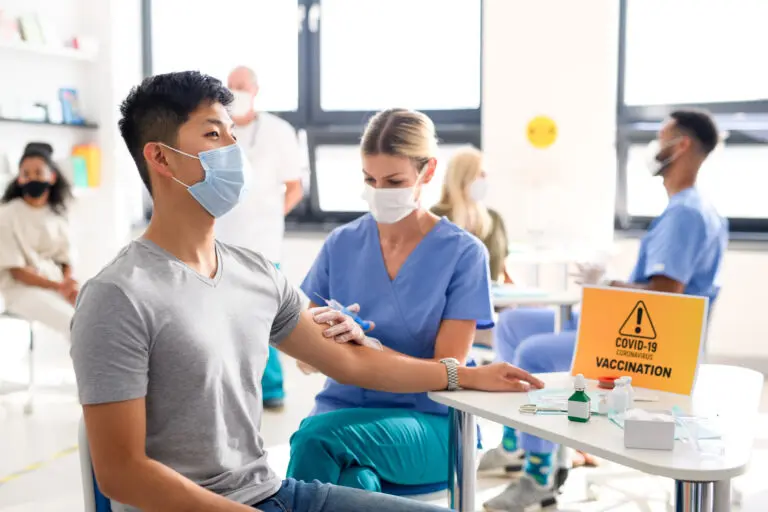 Employers in the UK are following the lead of their counterparts in the US by stepping up demands for staff to be vaccinated against Covid-19, analysis of recruitment adverts reveals.