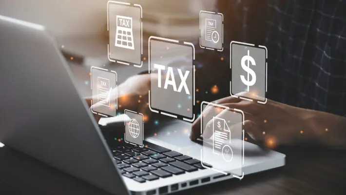 Busines,Using,A,Computer,To,Complete,Individual,Income,Tax,Return