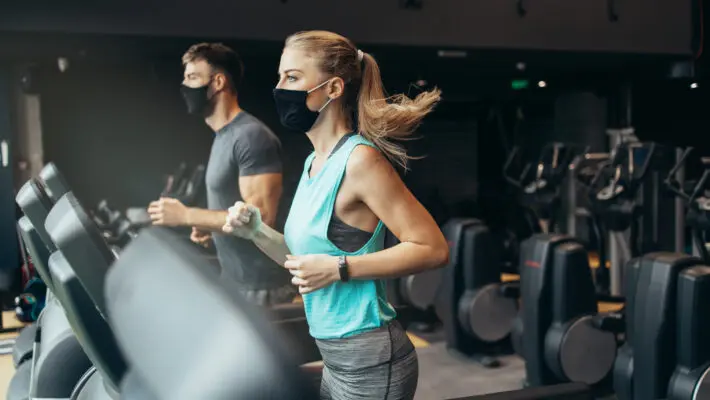 Gyms, swimming pools and leisure centres in the UK have appealed for a government rethink after being excluded from the £1bn Omicron business support package.