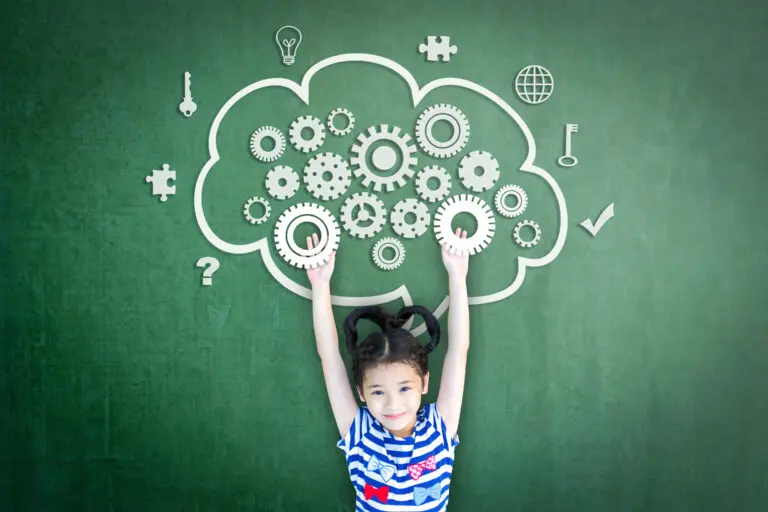 School,Girl,Kid,Student,With,Cloud,Computing,Mind,,Smart,Brain