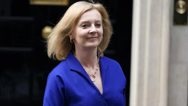 Unionists have warned Liz Truss that there will be “major implications” if she fails to set a swift deadline to end negotiations with Brussels over the Northern Ireland protocol.