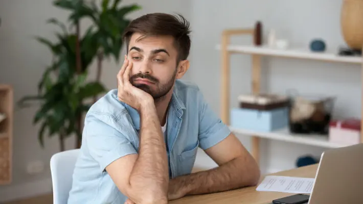 According to a new survey a staggering 3 out of 5 UK professionals are unhappy with their current salary.