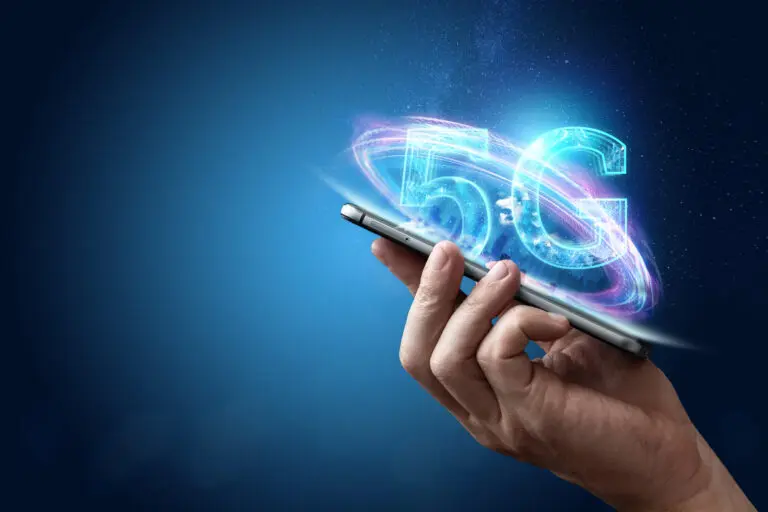 Creative,Background,,Male,Hand,Holding,A,Phone,With,A,5g