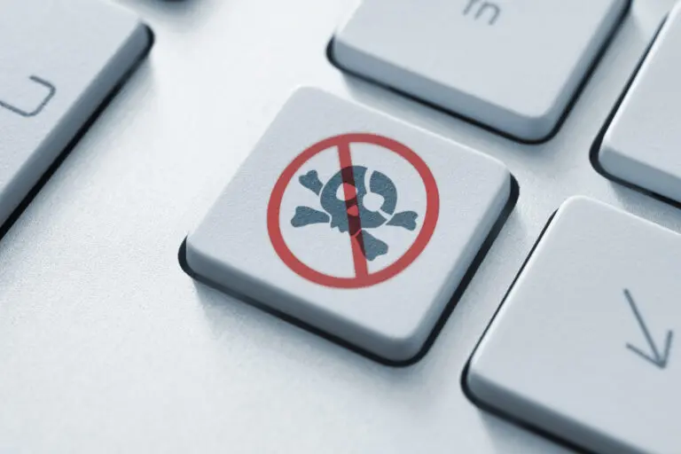 Anti,Piracy,Key,On,The,Keyboard.,Toned,Image.