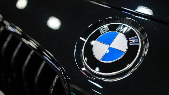 The shortage of semiconductors that plagued the automotive industry over the last two years is expected to remain well into 2023, said BMW boss Oliver Zipse today.