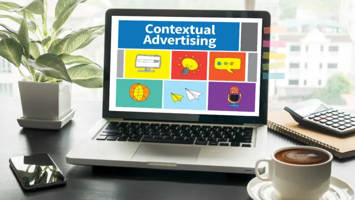 Contextual,Advertising,Computing,Computer,Laptop,With,Screen,On,Table