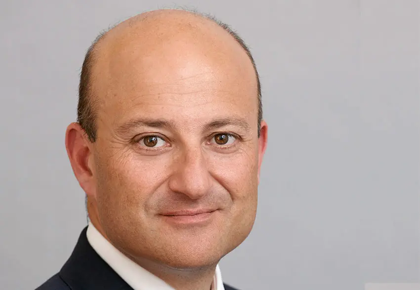 A former executive at Standard Chartered has been named the new chief executive of the government's under-fire British Business Bank (BBB).