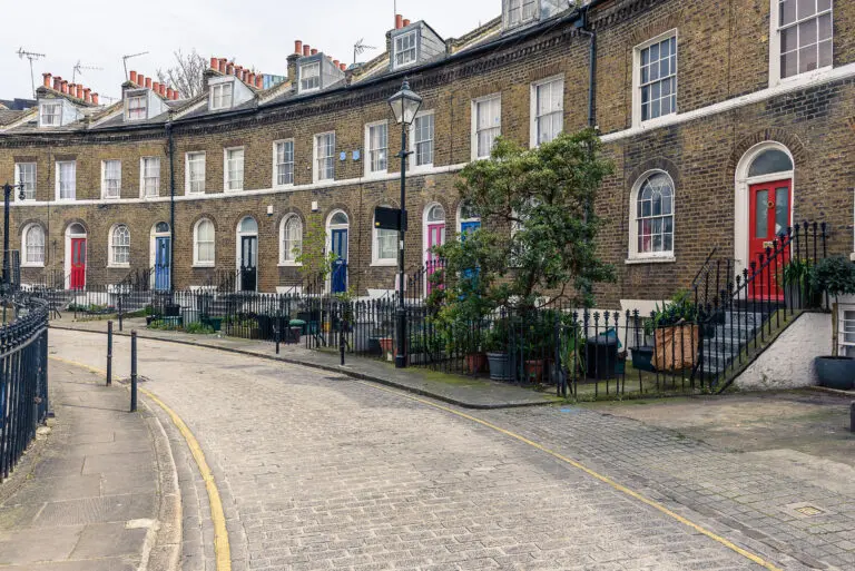Higher interest rates and the fall in take-home pay are driving a decline in new mortgages, with the number approved falling below pre-pandemic levels last month.