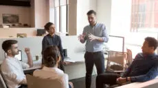 Employee satisfaction with UK business leaders is on a downward spiral, requiring them to step up to regain employee confidence, while satisfaction with immediate managers is seeing an upturn.