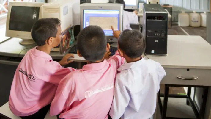 The UK government needs to properly acknowledge and address digital poverty if it wants to resolve the growing skills gap and support economic growth, according to charity group the Digital Poverty Alliance (DPA).