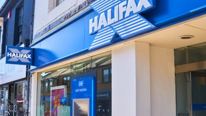 Banks and building societies removed dozens of mortgage deals from sale yesterday and homeowners raced to secure fixed rates because of fears that the cost of borrowing would soar.