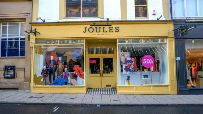 Talks between Joules and Next over a £15 million equity investment in the struggling clothing and homeware retailer have ended, sending its shares down to fresh lows.