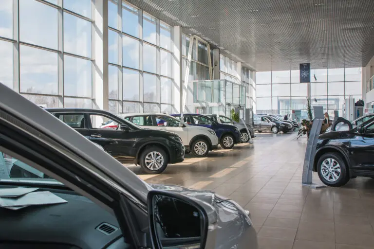 Two thirds of motor dealership showrooms are among the least energy-efficient workplaces and face debilitating lighting, heating and air quality bills this winter.