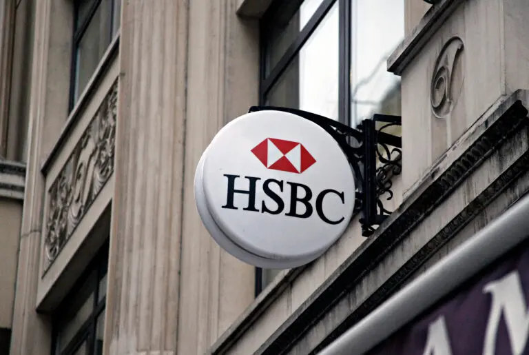 HSBC has suffered a fresh blow to its green credentials after the UK advertising watchdog banned a series of misleading adverts and said any future campaigns must disclose the bank’s contribution to the climate crisis.
