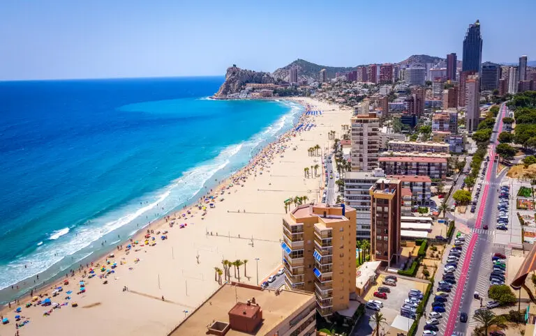Poniente,Beach,Of,Benidorm,In,Summer,Seen,From,The,Heights