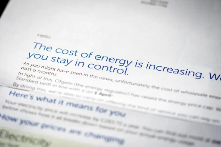 The UK is currently in a state of economic crisis, with energy bills rising and the unemployment rate continuing to worsen, the UK is expected to enter a recession in 2023.
