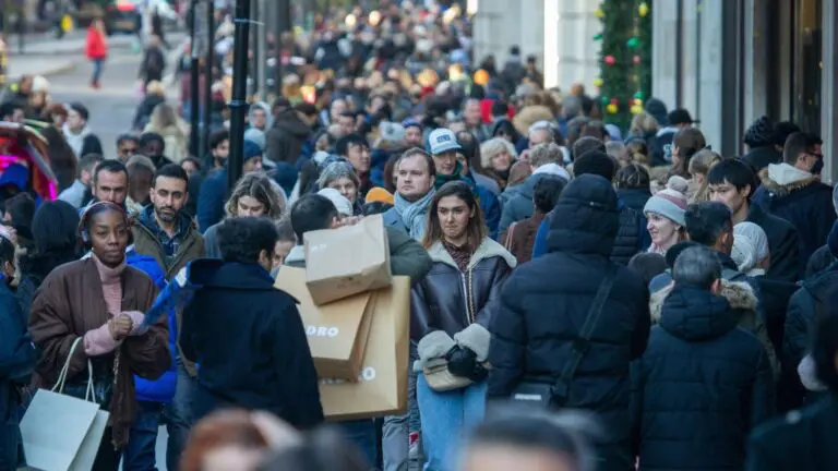 Footfall in December reached its highest level since the pandemic as shoppers headed to stores in search of Christmas gifts.