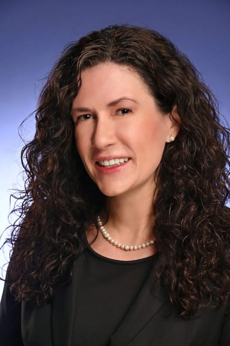 AileenCharland headshot