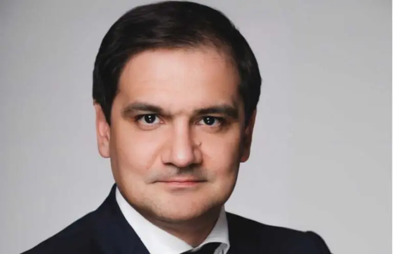 Tagir Sitdekov is an executive who has been specializing in investments for more than 15 years.