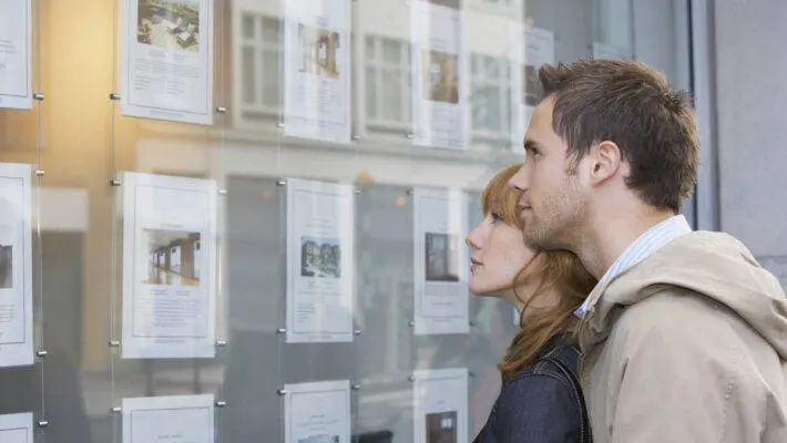 UK house prices have fallen for the fourth month in a row as the market showed resilience despite higher borrowing costs.