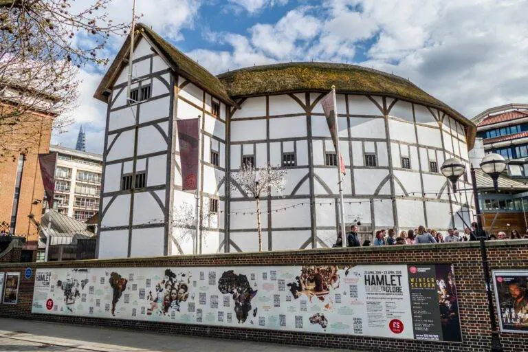 The boss of Shakespeare’s Globe, Neil Constable, says that its ticket sales have fallen since a tax-free shopping scheme for international visitors was ended.