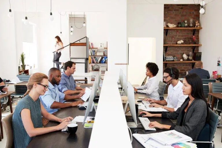 Business confidence remains rocky among start-ups and SMEs ahead of the Bank of England’s projected 14th straight interest rate rise, according to a survey from the Institute of Directors (IoD).
