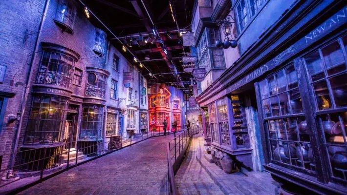 Watford is to become the unlikely new home for Batman and Superman after Warner Bros confirmed that it is to go ahead with a huge expansion of its Leavesden film studios.