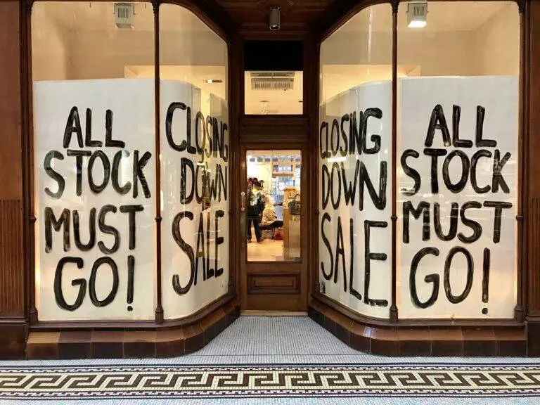 Almost 2,000 more British independent stores were left empty in the first half of this year, as small businesses struggled to cope with rising inflation and the cost of living crisis.