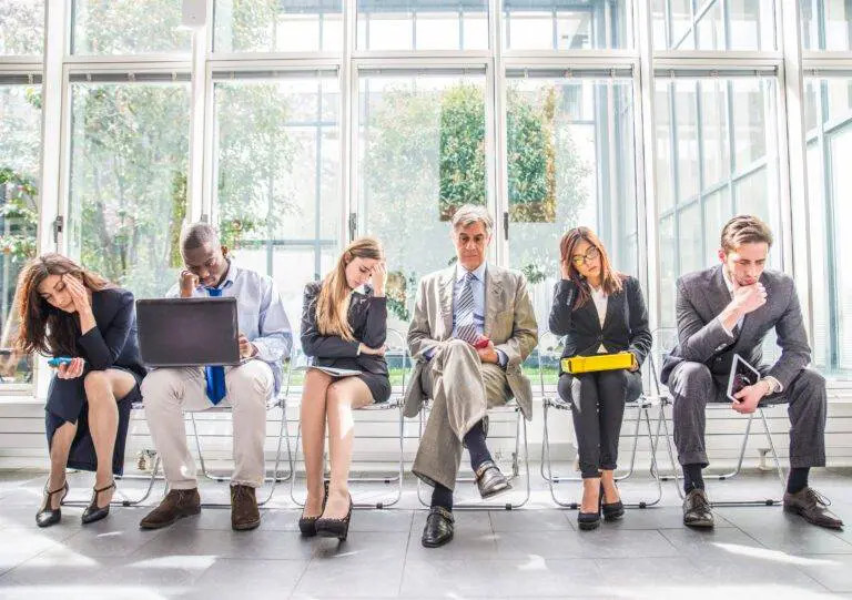 The UK unemployment rate remains low, according to the latest official figures.