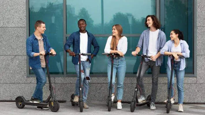 Delay to law on e-scooters criticised
