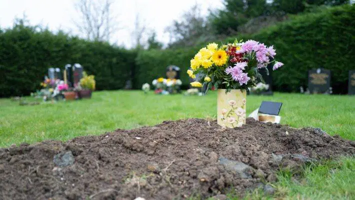 Direct burial is something to consider if you're evaluating your own or a loved one's ultimate disposition alternatives.