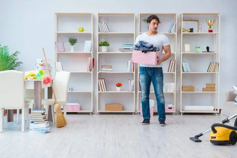 Moving to a new house is an exciting adventure, but it can also be a daunting and exhausting task. One of the most crucial steps in the moving process is ensuring your current home is tidy and organized before you depart.