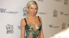 Heather Mills has struck a £1m rescue deal for her vegan food business after accusing the “gaslighting” meat industry of triggering a decline in sales.