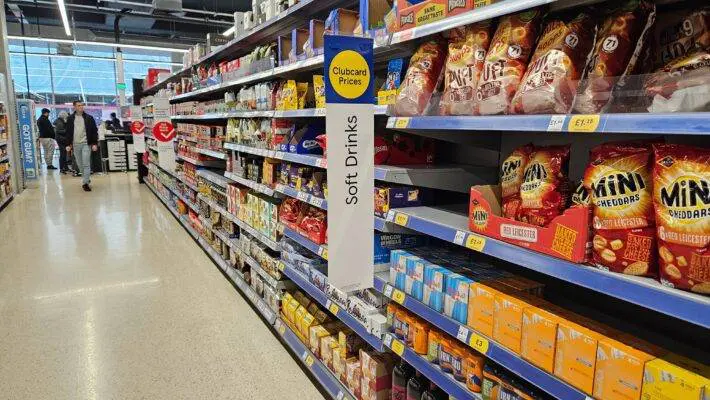 Tesco is set to undergo a rebranding of its Clubcard loyalty scheme logo, shifting away from the familiar blue and yellow design – a transformation that could entail significant costs – subsequent to an unsuccessful appeal against a ruling that it had imitated a design by Lidl.